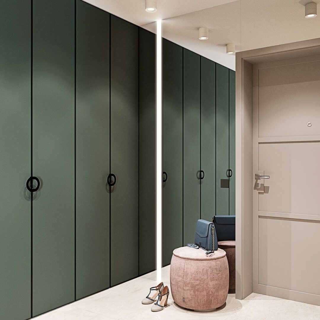 MOBILA LA COMANDA BUCURESTI