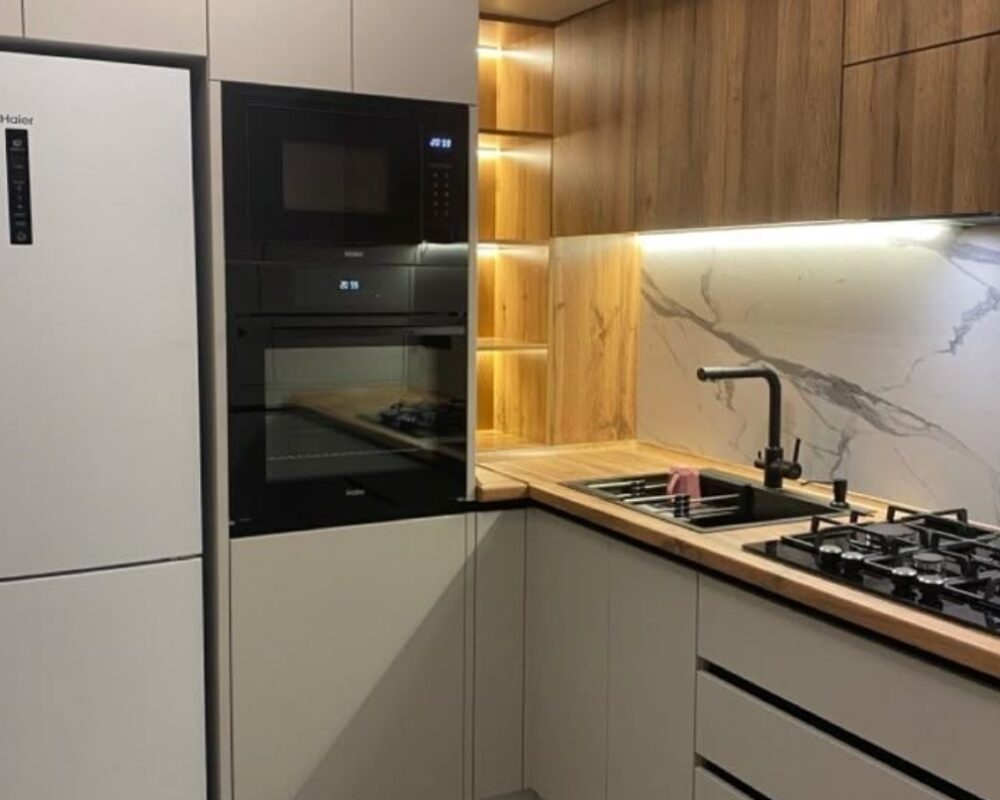 Bucătărie modernă la comandă în București